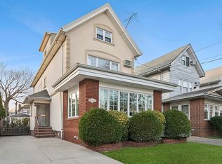 1384 E 29th St #1, Brooklyn, NY 11210