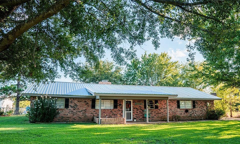 1st image of 1034 Farm Road 71 E