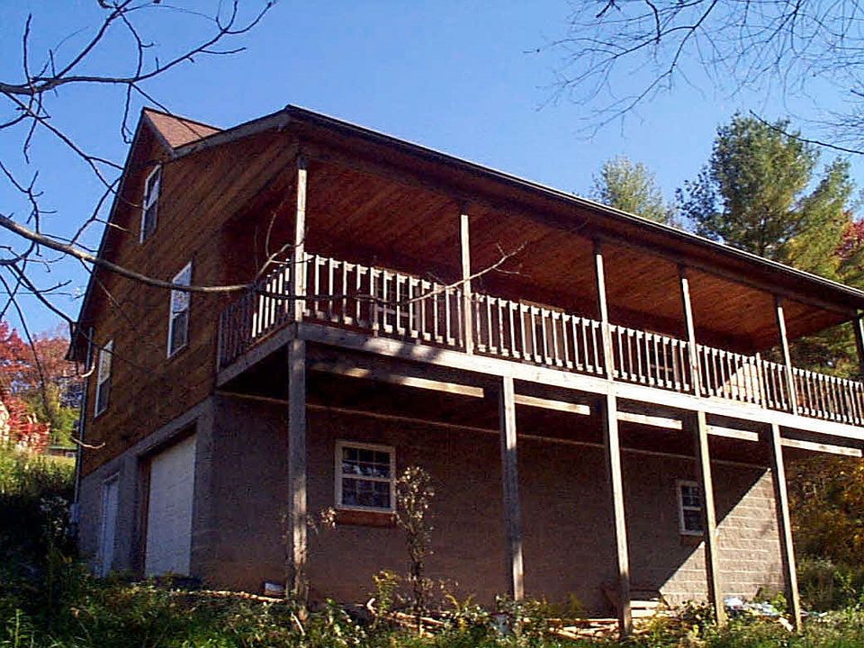 1st image of 1805 Crossroads Dr