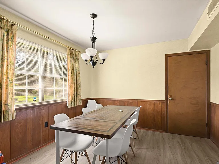 5240 Heritage Dr — Photo 4