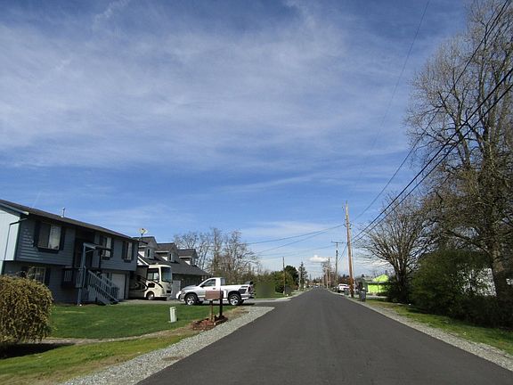 4th image of 400 Seattle Blvd S