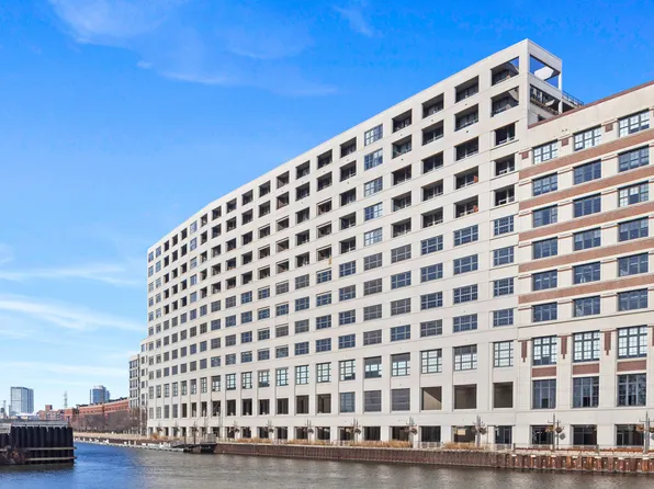 900 N Kingsbury St APT 726, Chicago, IL 60610