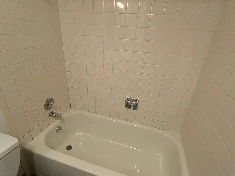 1440 Dakota Dr N — Photo 11