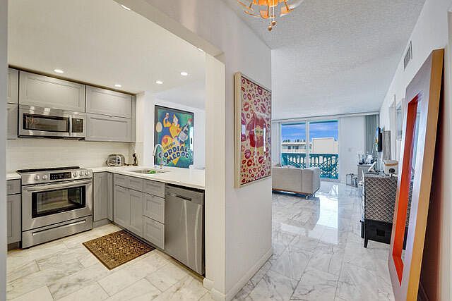 1st image of 401 NE 14th Avenue #705