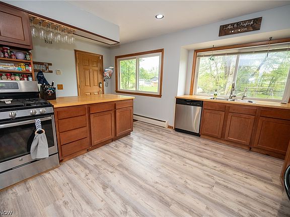 5th image of 18889 Riverview Dr