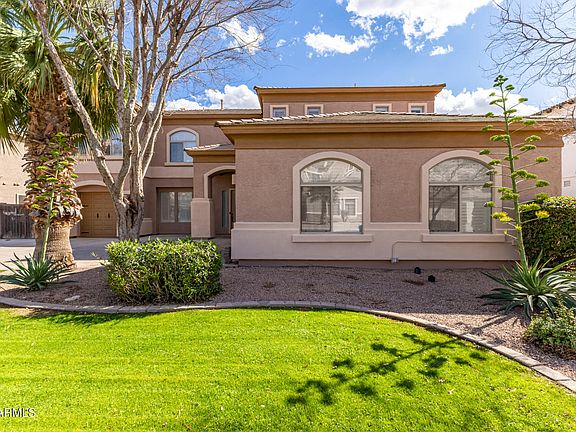 2nd image of 949 E BENRICH Drive