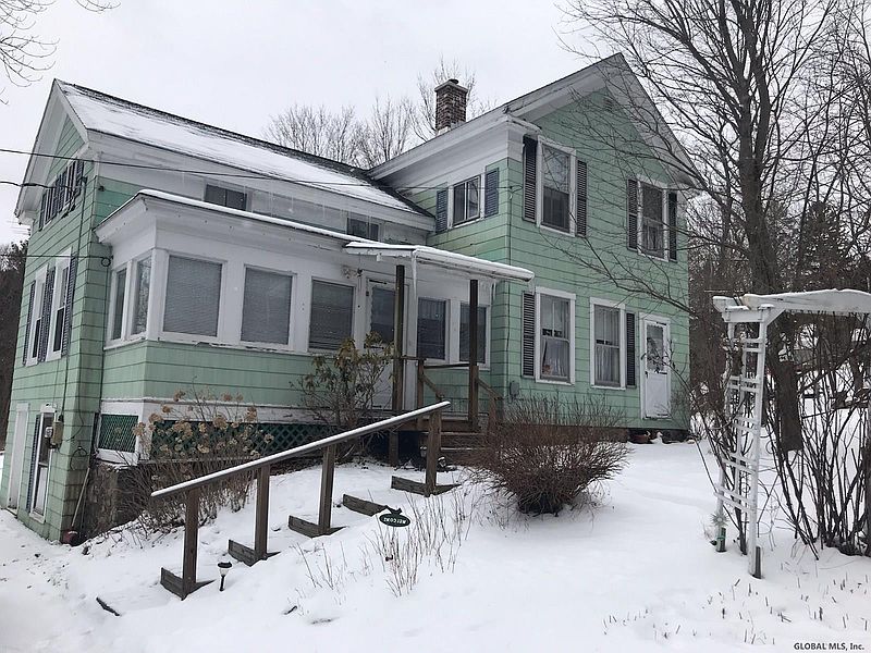 2nd image of 13 DECKER Street