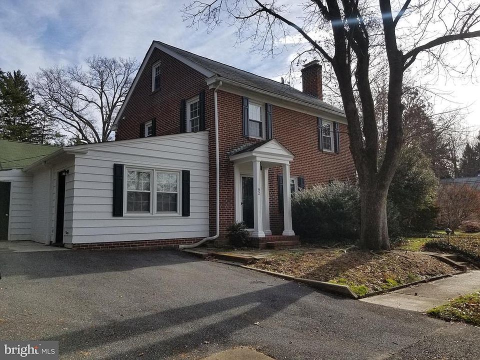 1st image of 92 W Park Pl
