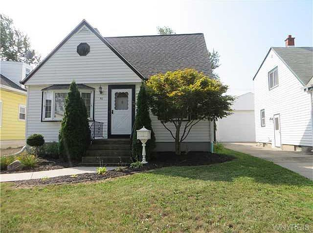 1st image of 80 Henderson Ave