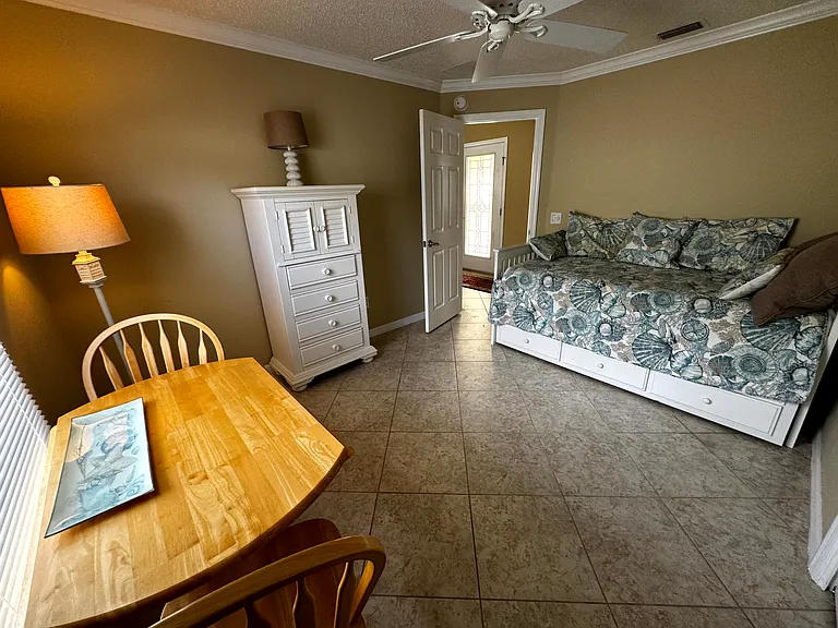 836 Chappells Dr — Photo 15