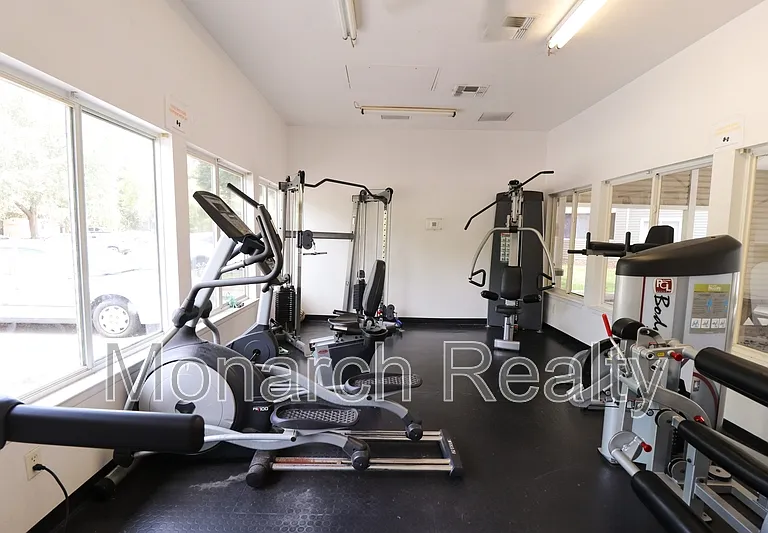 4000 SW 23rd St #3-302 — Photo 19