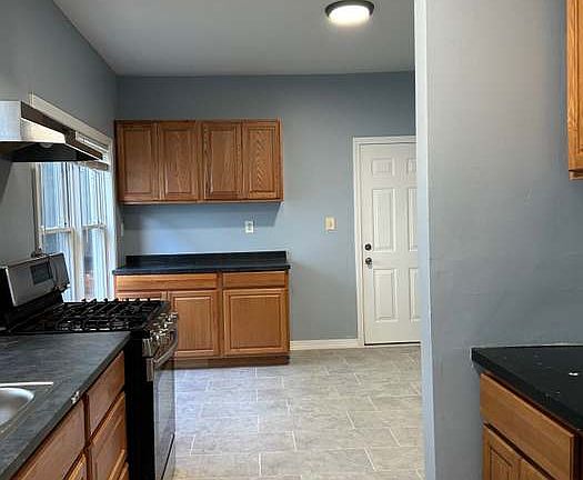 2nd image of 1218 Whalley Ave #1218