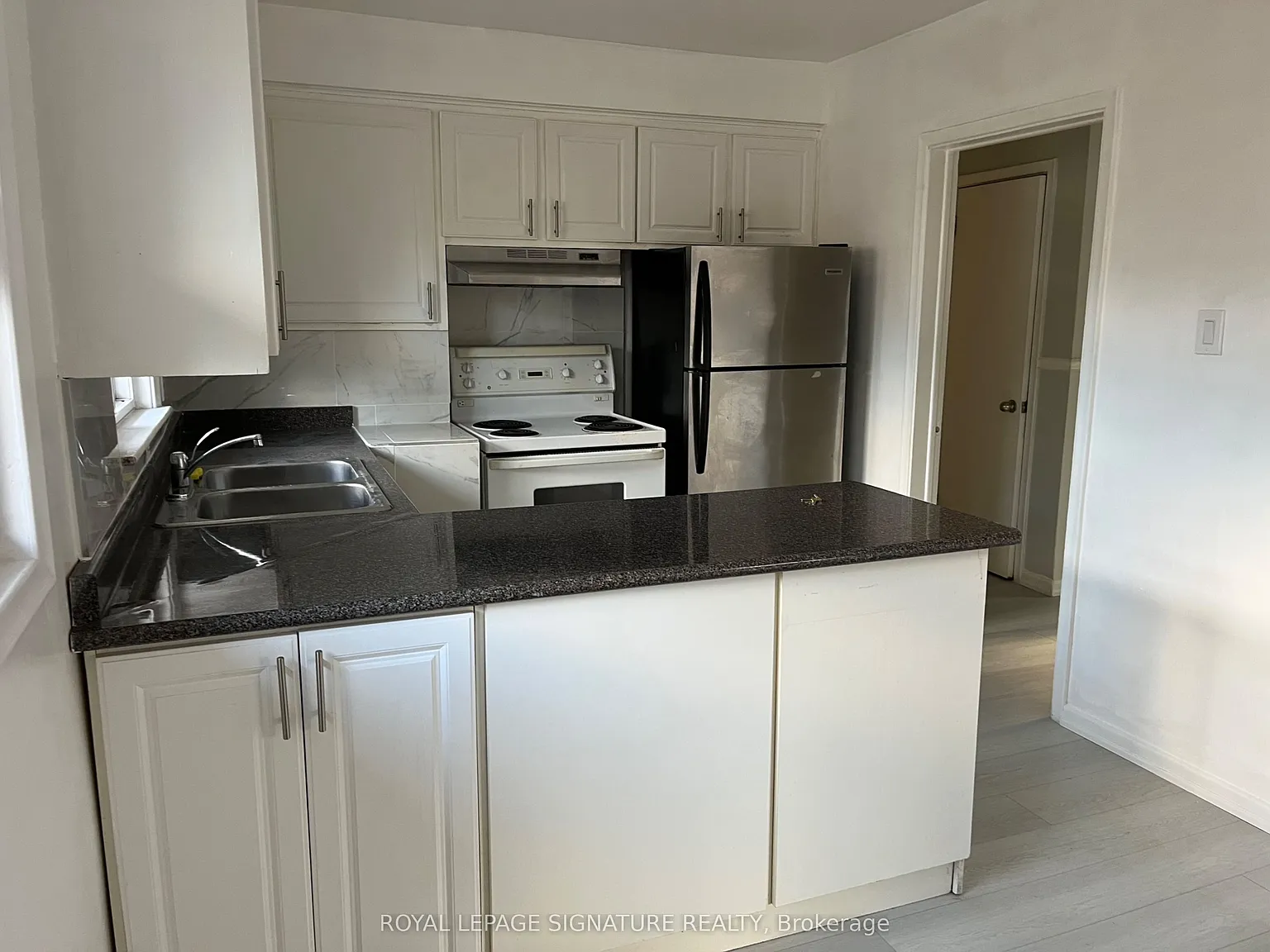 3 bed, $2,650 — Photo 2