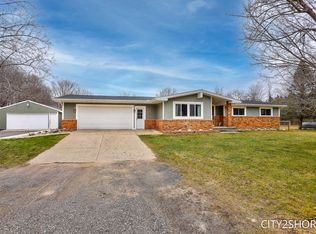 176 W Millerton Rd, Scottville, MI 49454