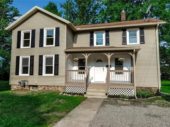 956 Gwinn St, Medina, NY 14103