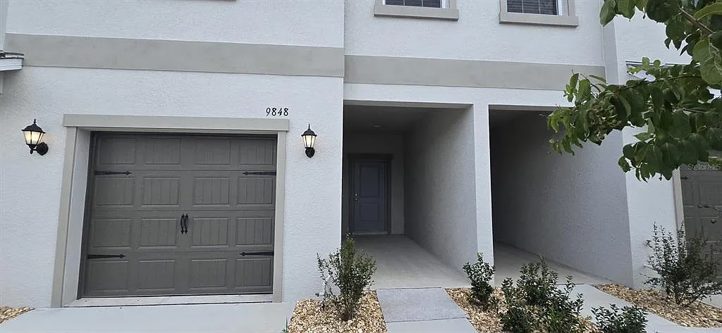 3 bed, 2.5 bath, 1666 sqft, $2,245 — Photo 1