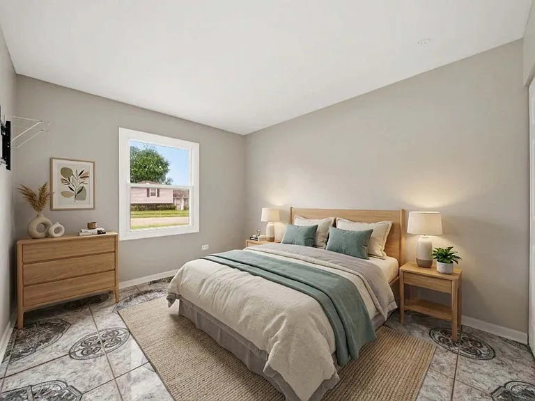 531 Wallace St — Photo 10