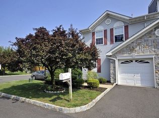 36 Rozalyn Ln, Laurence Harbor, NJ 08879