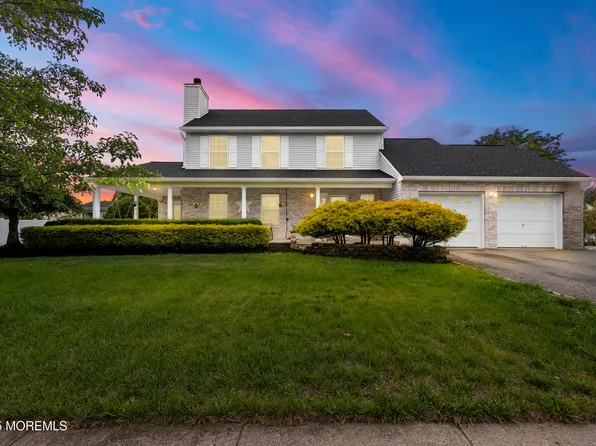 39 Sarah Lane, Howell, NJ 07731