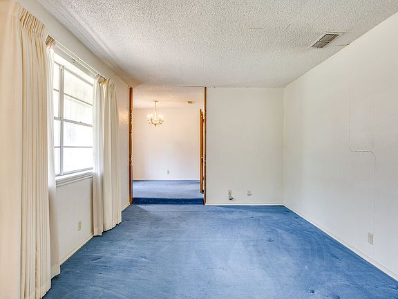 2nd image of 14 Arthur Dr