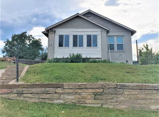 209 S Grove St, Denver, CO 80219