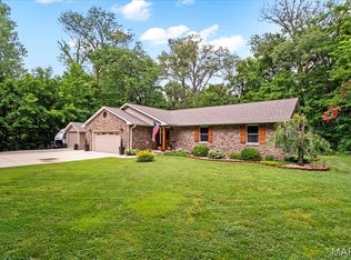 13345 Iberg Rd, Highland, IL 62249