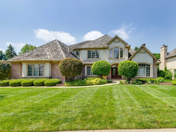 1304 Lingonberry Ct, Libertyville, IL 60048
