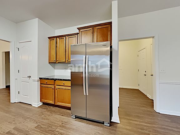 4th image of 3199 Arbor Oaks Dr