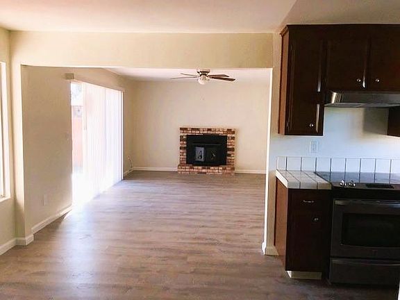 3rd image of 87 Newport Way