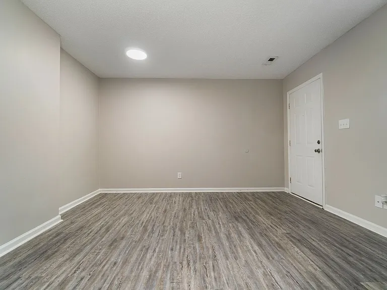 Arlington Pointe — Photo 11