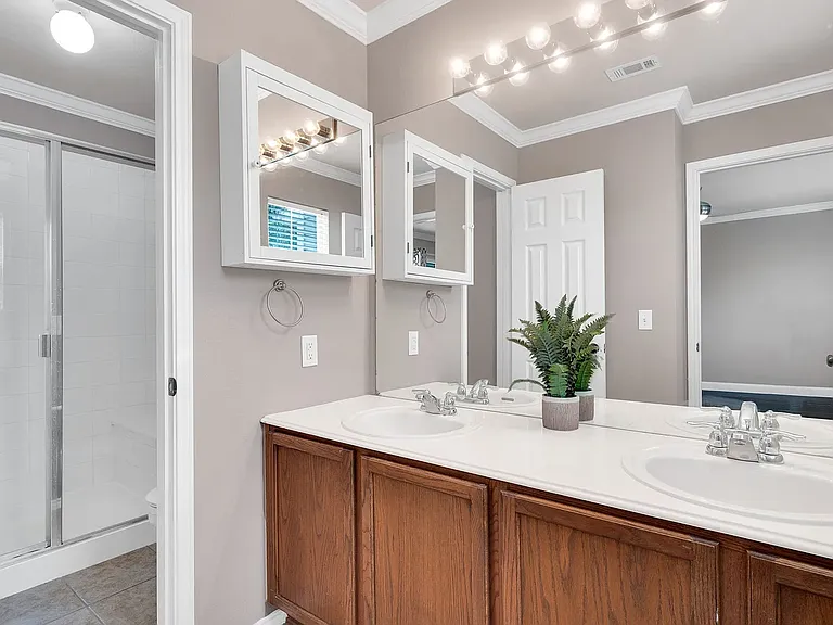2204 Stonepark Pl — Photo 11