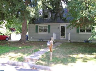 222 Grover Ave, Trenton, NJ 08610