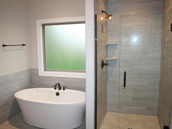 5th image of 244 Scarsdale Dr N Lot 294