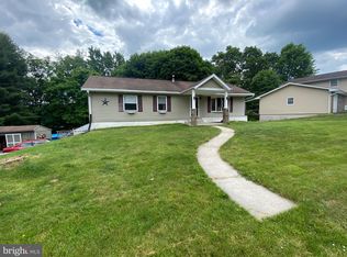 56 Bryn Mawr Ave, Pottsville, PA 17901