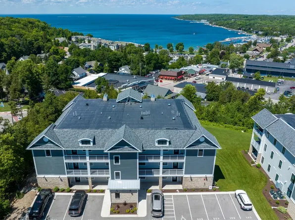 10609 Shore View Pl #103, Sister Bay, WI 54234