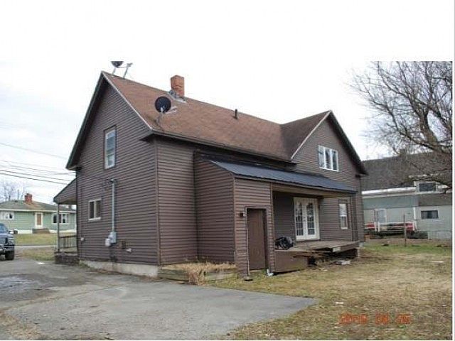 2nd image of 10 Houlton Rd