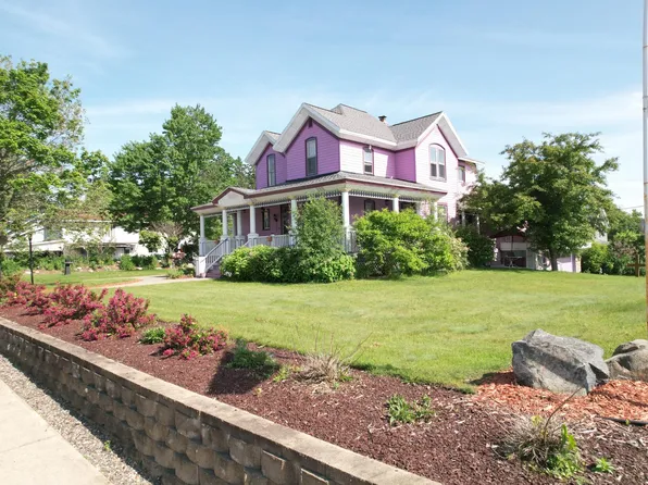 227 W Merrill Ave, Tomahawk, WI 54487