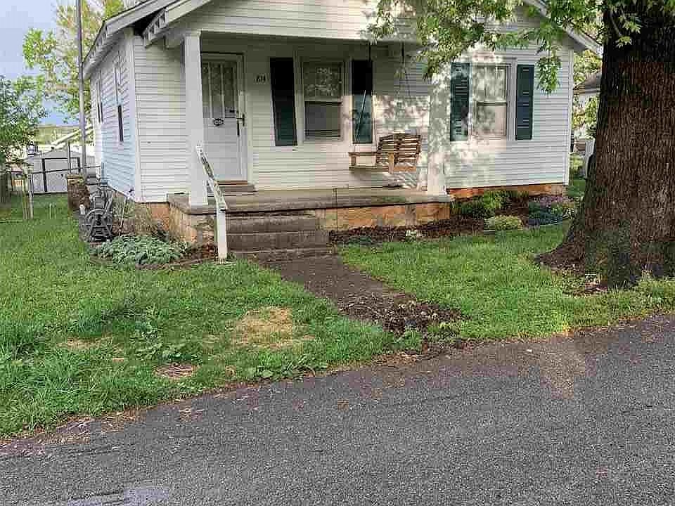1st image of 814 Winona Ct