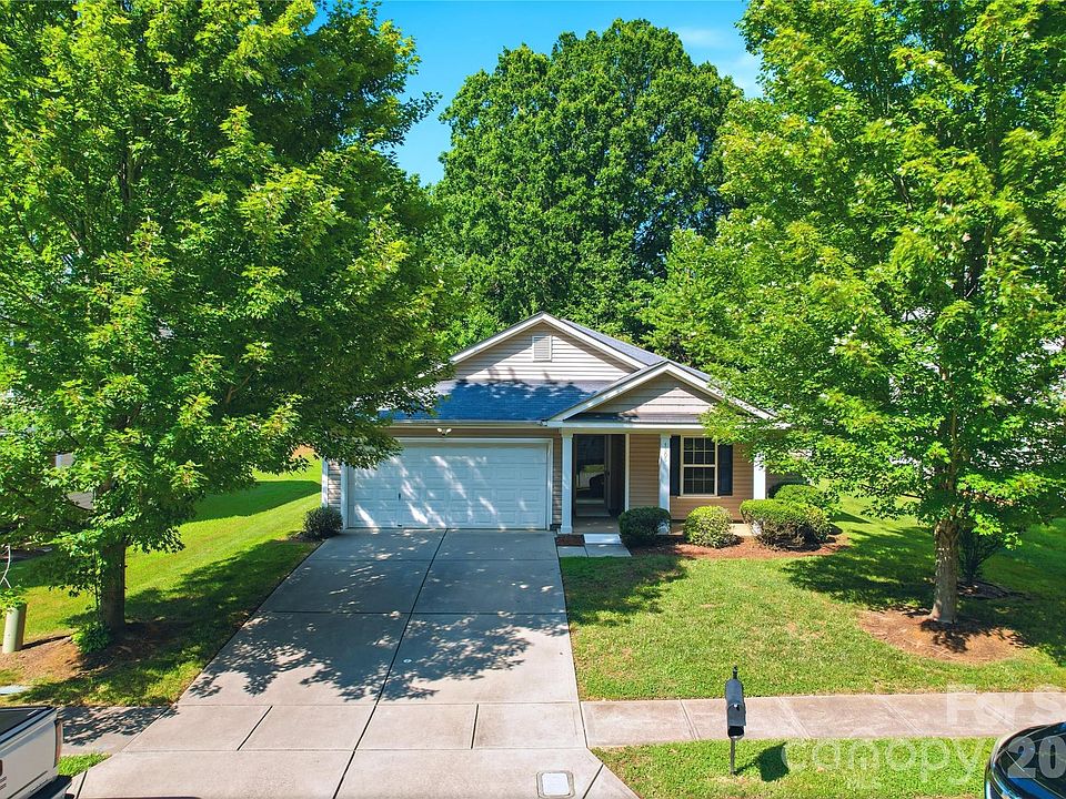 1st image of 1305 Lauren Village Dr