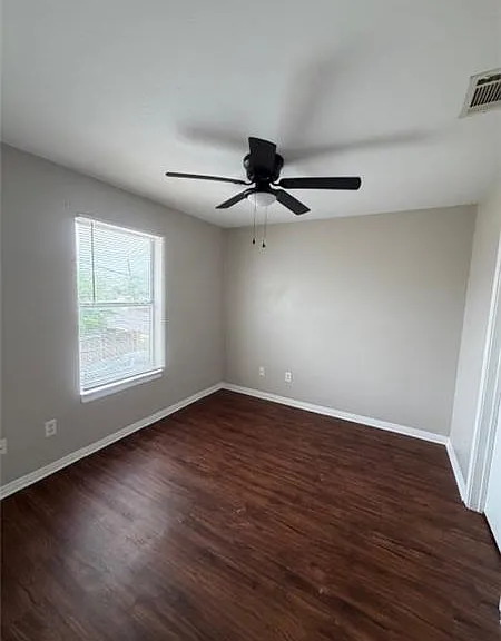 2334 Breezy Dr — Photo 9