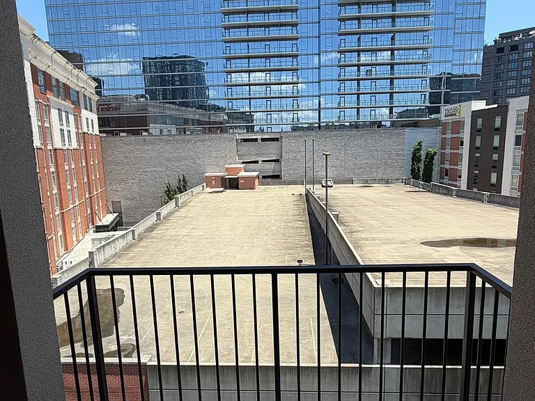 1803 Broadway — Photo 10