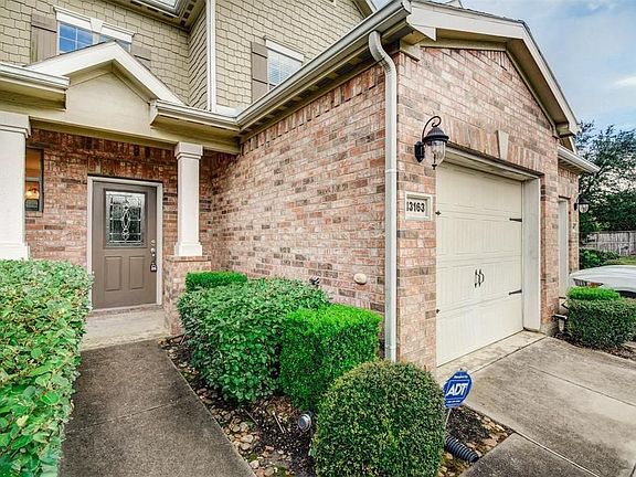3rd image of 13163 Stratford Skies Ln