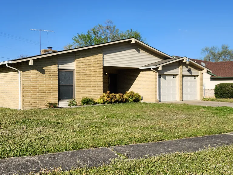 600 Fairfax Dr — Photo 14