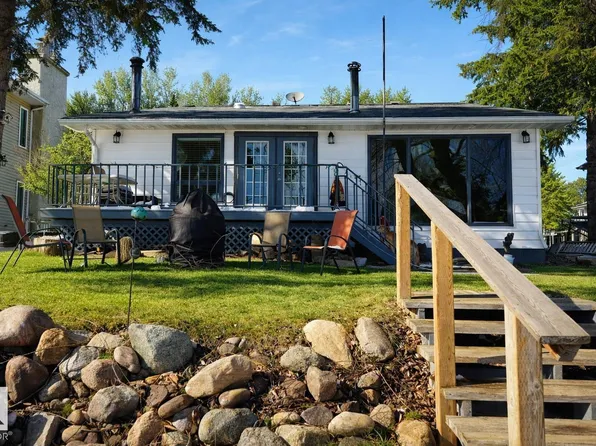 707 7th St, Yellowstone, AB T0E 1A6