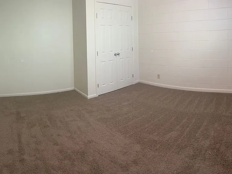 333 Audubon Dr — Photo 6