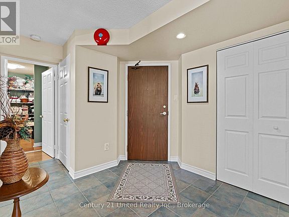 3rd image of 1485 Lakeshore Rd E #505