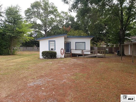 2nd image of 104 Lela St