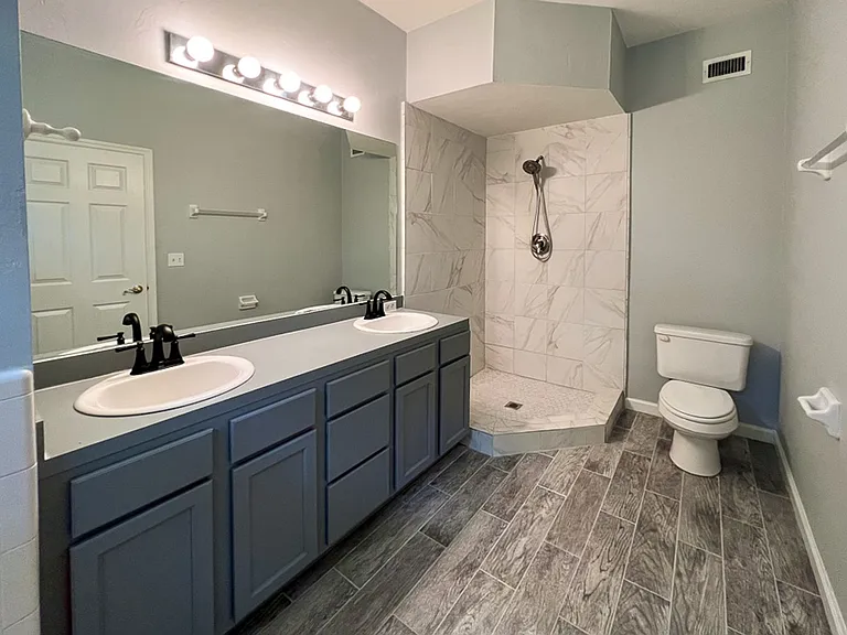 5048 NW 1st Pl — Photo 21
