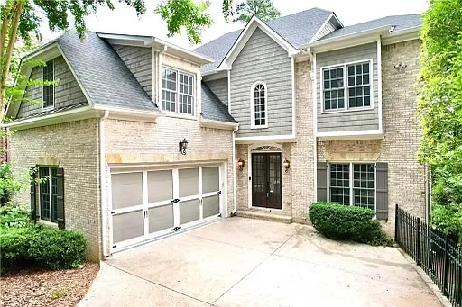 585 Cliftwood Ct