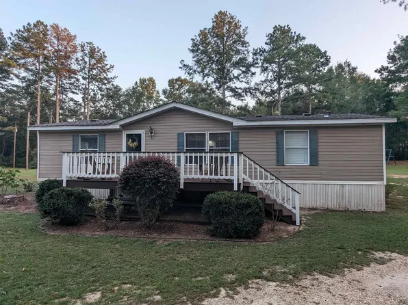 26682 Englewood Dr, Opp, AL 36467